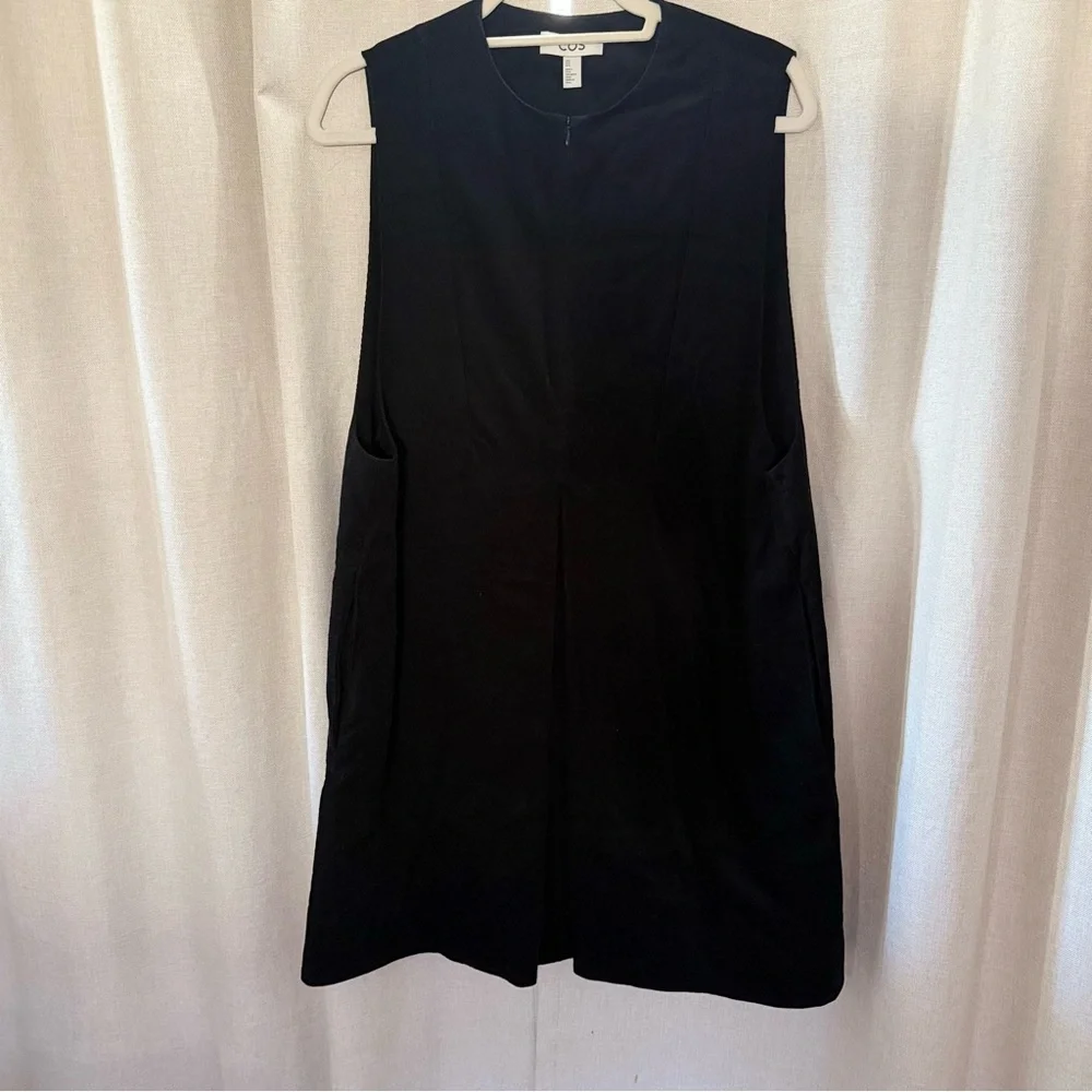 COS Bib-Front Corduroy Mini Dress – Black – Size 8 - Picture 6 of 11